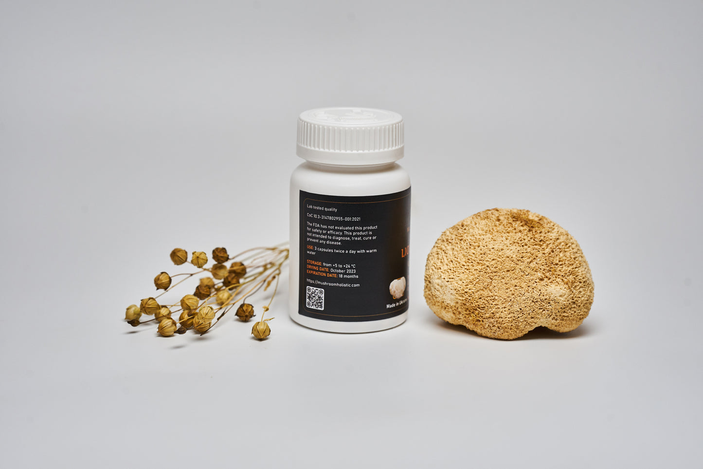 
                  
                    Lion’s mane mycelium in capsules
                  
                